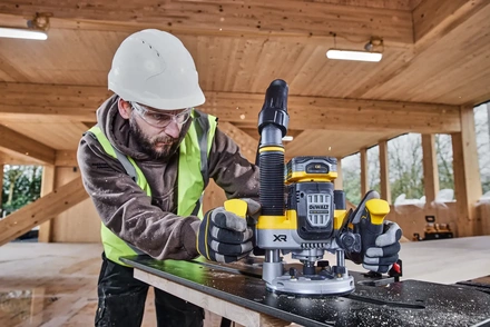 Tupia de Imersão sem Escovas XR 18V 12mm DEWALT DCW620NT-XJ