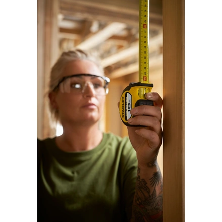 Ficha Metrica Control-Lock 10Mx25mm Stanley STHT37233-0