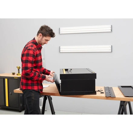 Armário Metálico para Pendurar com 1 Porta STANLEY STST97599-1