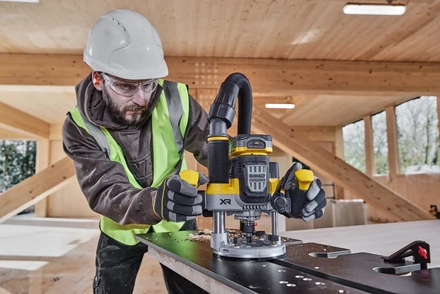 Tupia de Imersão sem Escovas XR 18V 12mm DEWALT DCW620NT-XJ