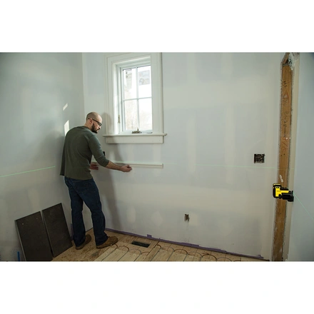 Nível laser VERDE de linhas 360° e linha vertical. Alcance 25m STANLEY STHT77594-1
