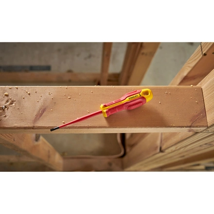 Chave de Fenda STANLEY Plano Isolado 1000v 5,5mmx125mm FMHT65753-0