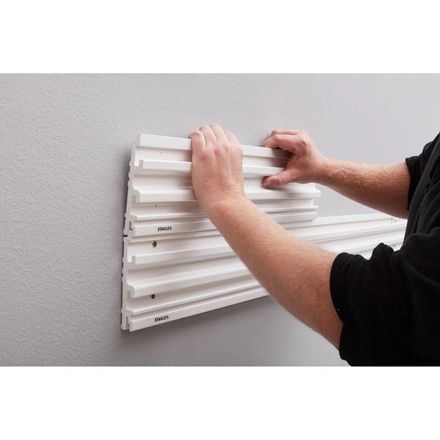 Calha 121cm STANLEY Track Wall STST82602-1