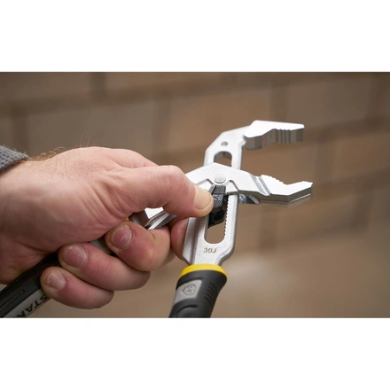 Alicate Bomba D'água STANLEY FATMAX 10" FMHT75510-0