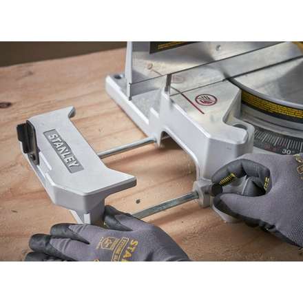 Serra De Esquadria Telescópica Deslizante De Duplo Bisel 1.800w Ø254mm STANLEY SM1800-QS