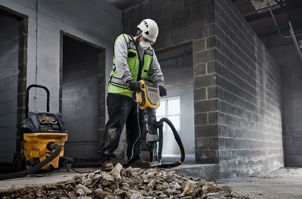 Aspirador Seco e Húmido Classe M 38L 1400W DEWALT DWV905M-QS