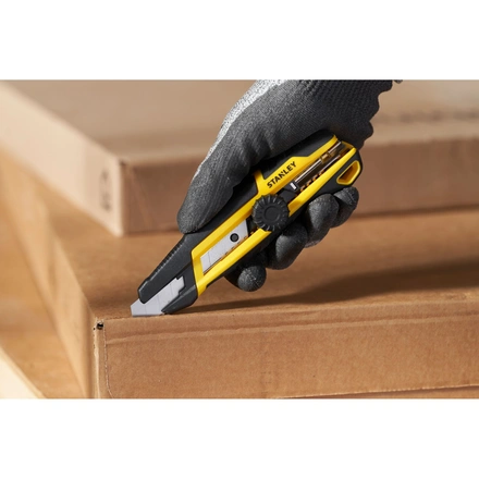 X-acto Segmentação Lateral 18mm - Roda STANLEY STHT10500-0