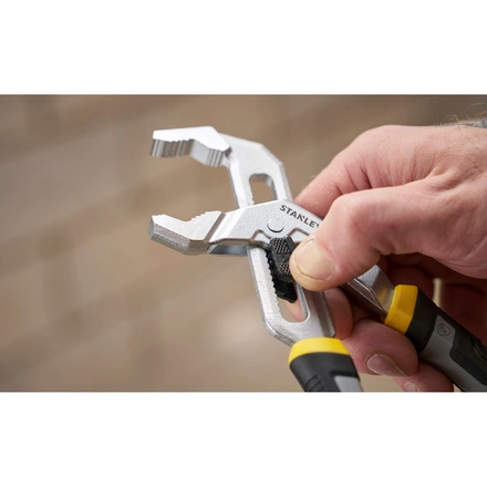 Alicate Bomba D'água STANLEY FATMAX 8" FMHT75508-0