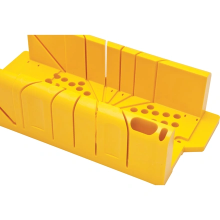 Caixa De Esquadria Em Plástico E Serrote STANLEY 1-20-600