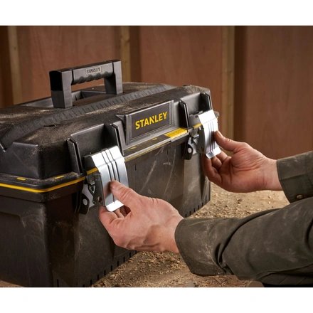 Impermeável Grande Capacidade FatMax STANLEY 1-94-749