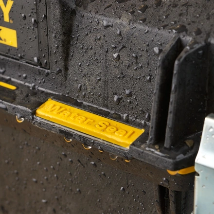 Impermeável Grande Capacidade FatMax STANLEY 1-93-935