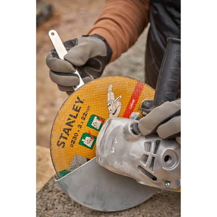 Rebarbadora 2.000w 230mm STANLEY FMEG232-QS