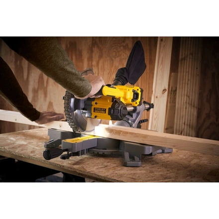Serra de Esquadria V20 Li-ion 18v com 1 Batería 4ah e Carregador STANLEY SFMCS701M1-QW