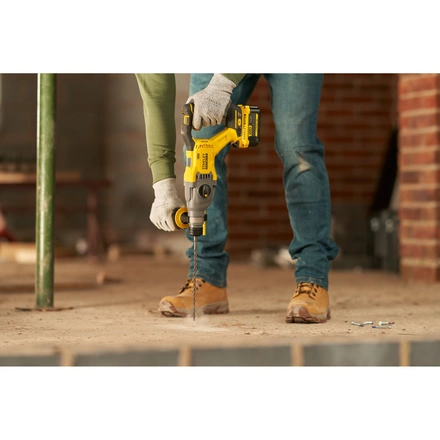 Combinado Martelo Torna Sds-plus V20 18V, 2 Baterias 4ah, Carregador e Mala STANLEY SFMCH900M22-QW
