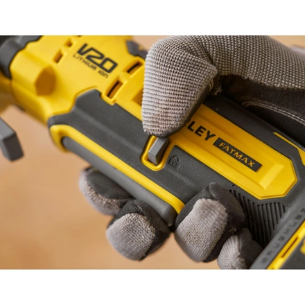 Multiferramenta Oscilante Brushless STANLEY SFMCE510B-XJ