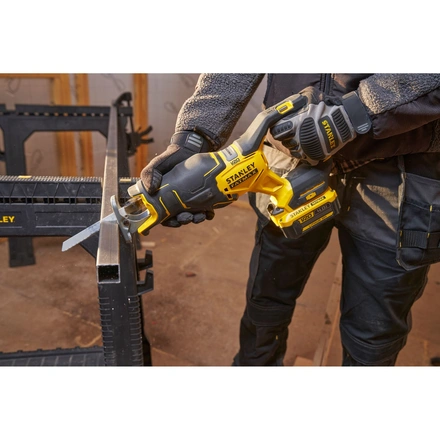 Serra Sabre Brushless V20 Li-ion 18v Sem Carregador/bateria. STANLEY SFMCS311B-XJ