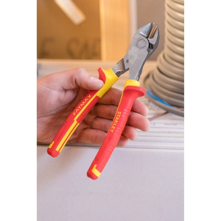 Alicate Isolado 1000v Corte Diagonal 200mm STANLEY FATMAX 0-84-004