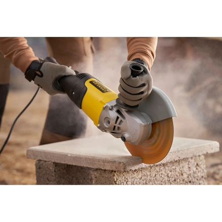 Rebarbadora 2.000w 230mm STANLEY FMEG232-QS