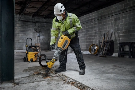 Aspirador Seco e Húmido Classe M 38L 1400W DEWALT DWV905M-QS