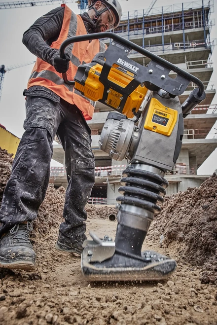 Compactador sem Escovas POWERSHIFT Chapa 280mm DEWALT DCPS660N-XJ