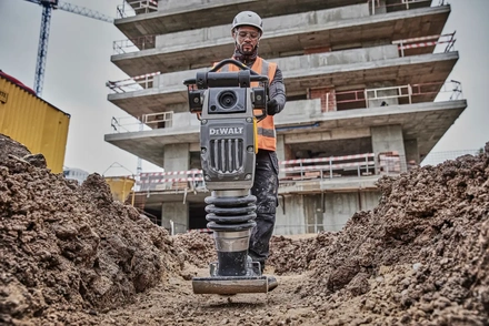 Compactador sem Escovas POWERSHIFT Chapa 280mm DEWALT DCPS660N-XJ