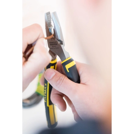 Alicate Universal 180mm Stanley 0-89-867