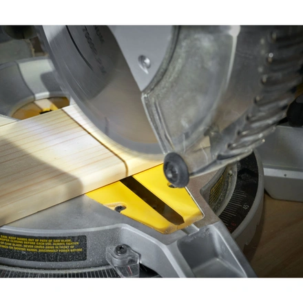 Serra de Esquadria Composta 1.650w Ø254mm STANLEY SM1650-QS