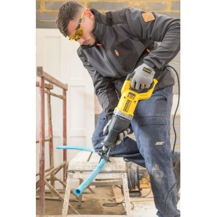 Serra Sabre Stanley FME360-QS 900W