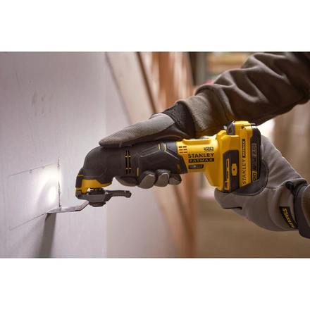 Multiferramenta Oscilante 18V STANLEY SFMCE500B-XJ